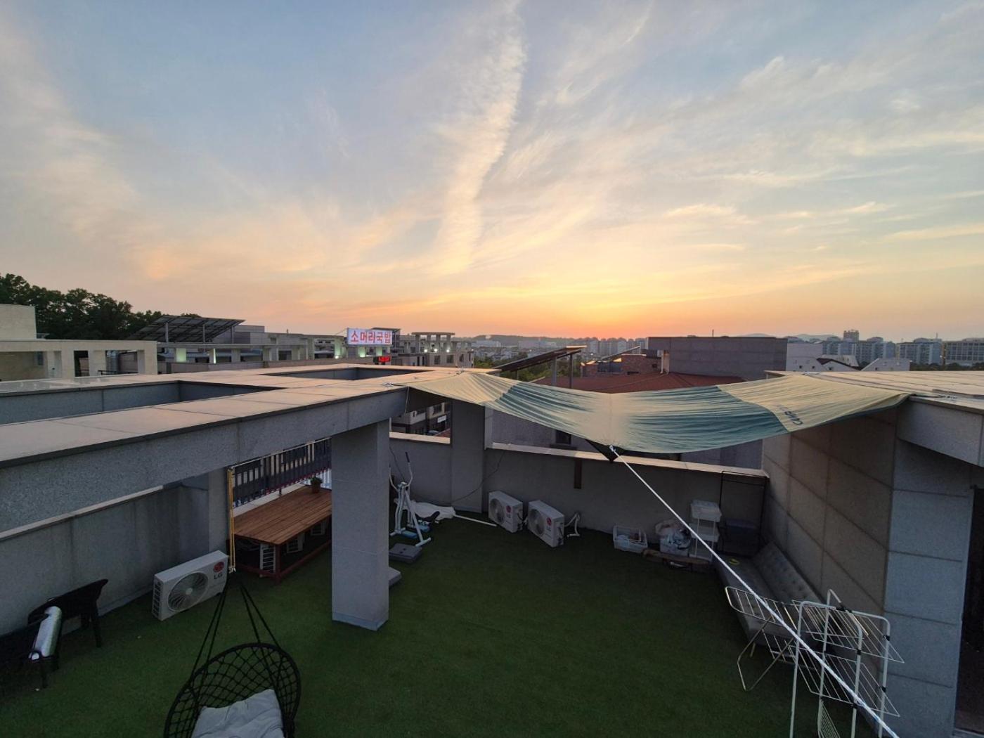 Yolo House Hotel Incheon Exterior photo